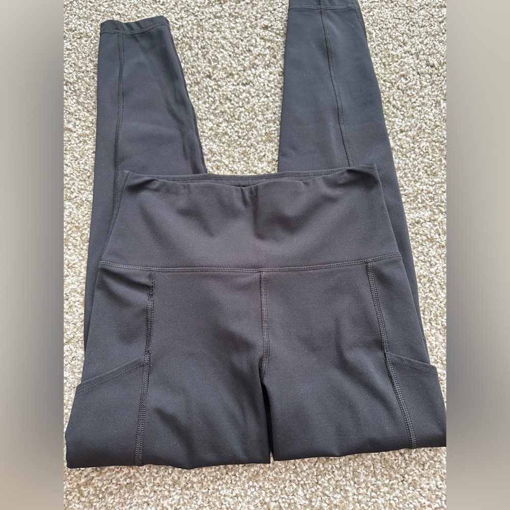 American Eagle Outfitters Pocket High Waisted Legging NWOT Size Small Black